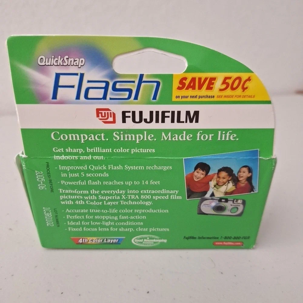 Fujifilm QuickSnap Flash X-tra 35mm Single Use Film Camera 27 Exposures SEALED